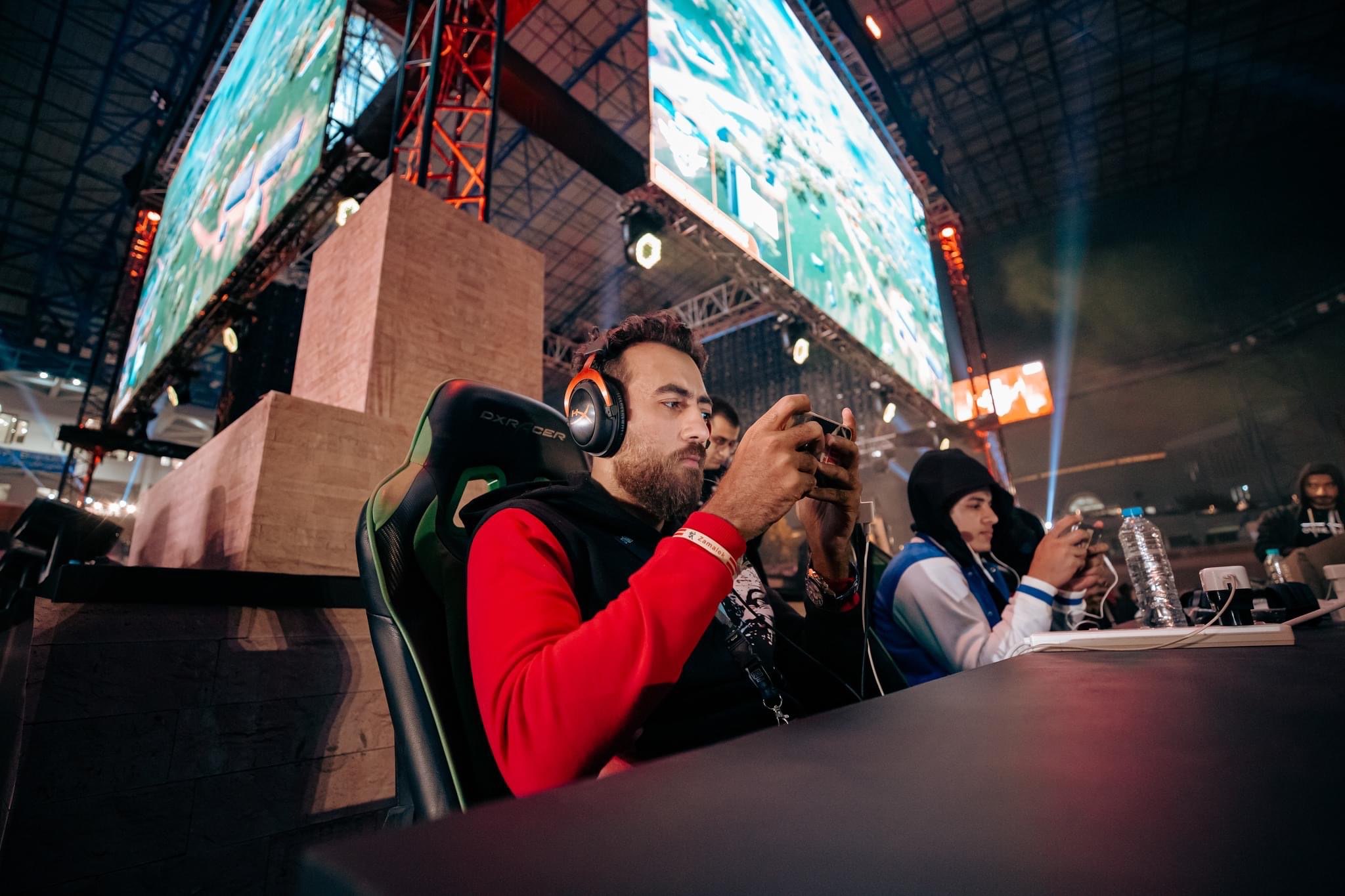 outLEADER 119 Followers Game Streamers Loco